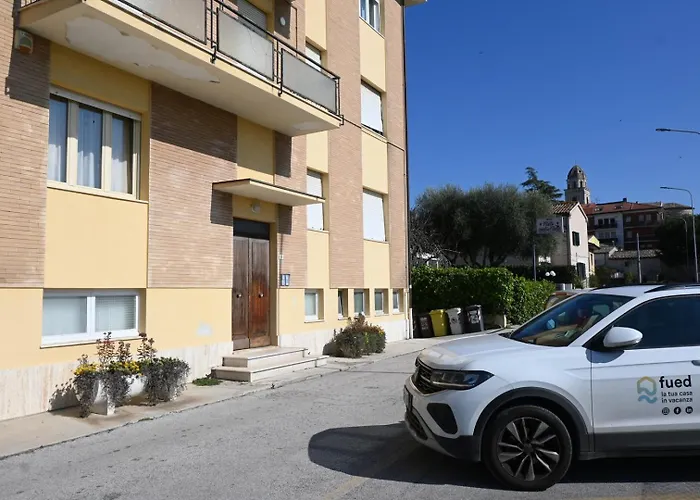 S357 - Sirolo, Luminoso Trilocale Con Posto Auto 锡罗洛