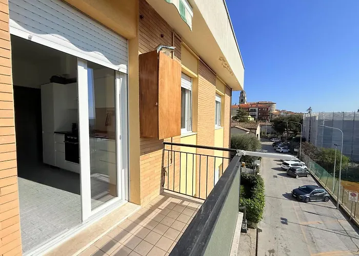 S357 - Sirolo, Luminoso Trilocale Con Posto Auto